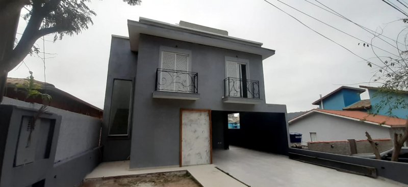 Casa em Condomínio - Cotia, SP no bairro Chácara Roselândia